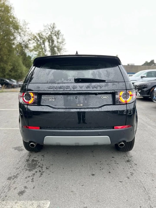 2018 Land Rover Discovery Sport - Image 5 of 12
