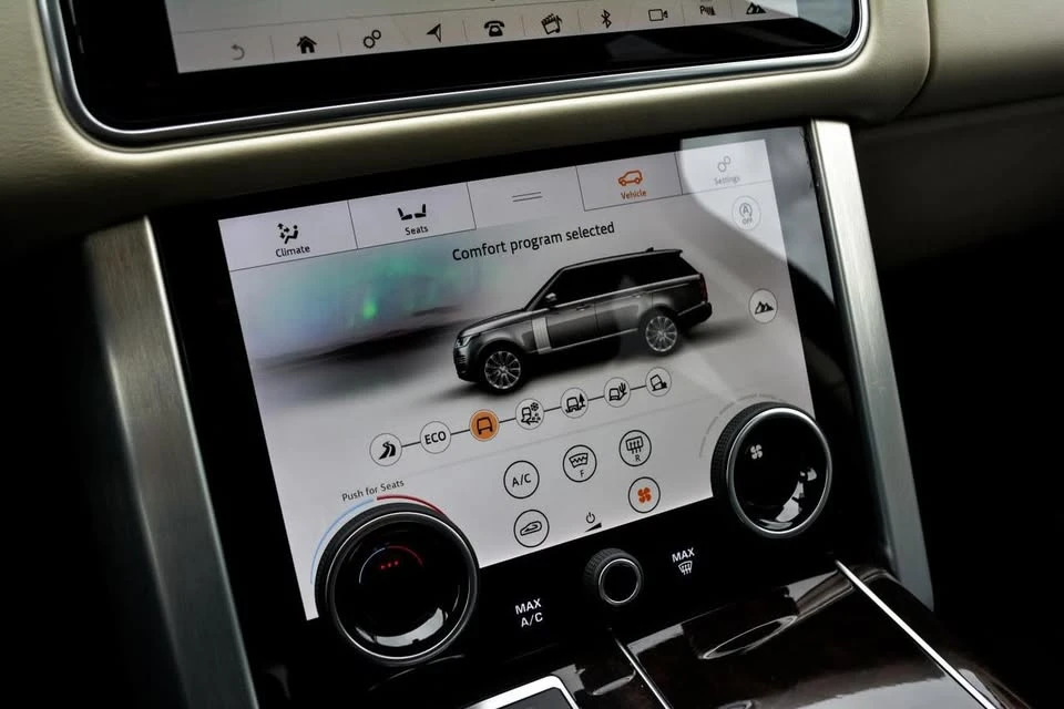 2018 Land Rover Range Rover L405 - Image 17 of 20