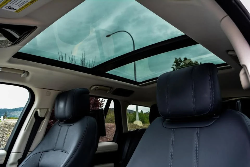 2018 Land Rover Range Rover L405 - Image 8 of 20
