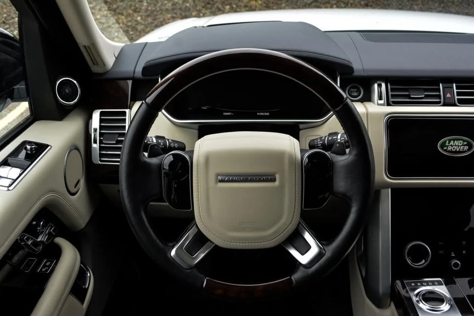 2018 Land Rover Range Rover L405 - Image 9 of 20
