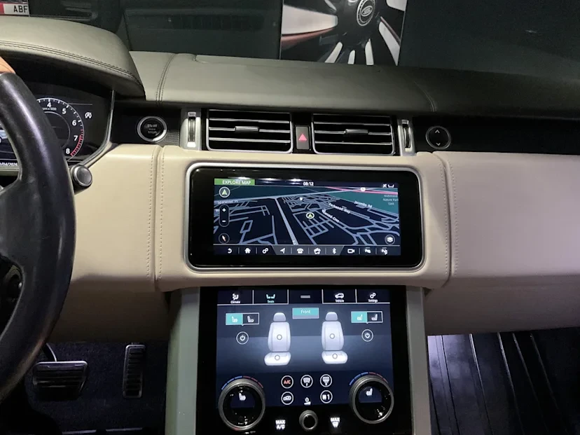 2018 Land Rover Range Rover L405 - Image 17 of 20