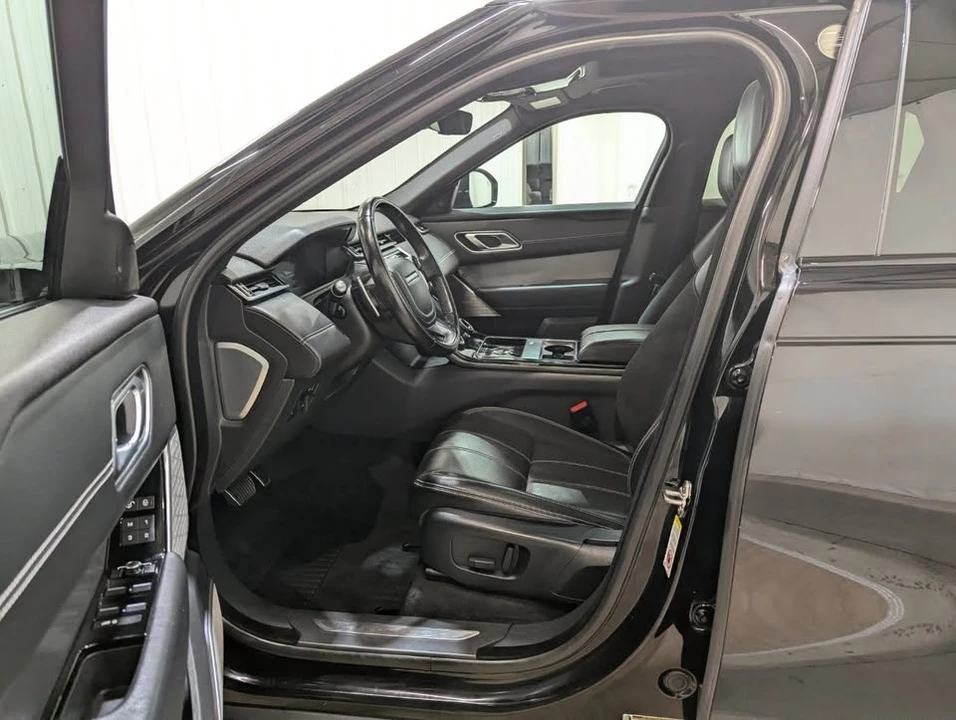 2018 Land Rover Range Rover Velar - Image 11 of 20