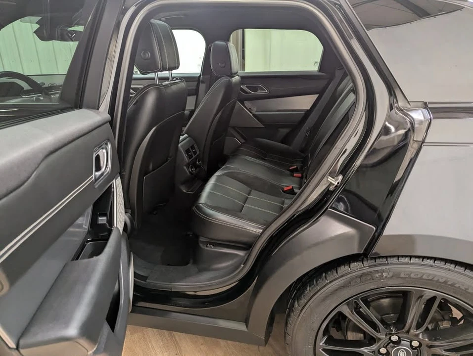 2018 Land Rover Range Rover Velar - Image 13 of 20
