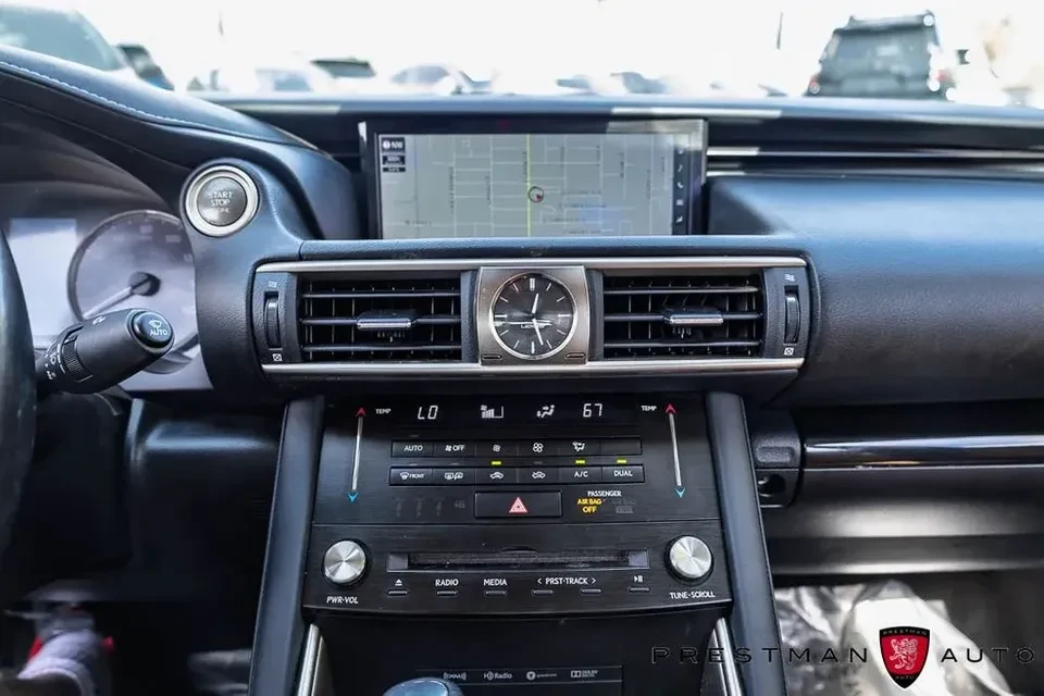 2018 Lexus IS 3rd Gen - Image 12 of 20