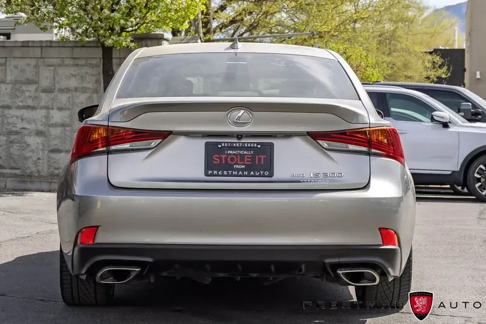 2018 Lexus IS 3rd Gen - Image 8 of 20