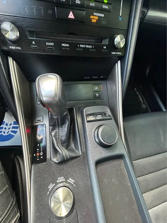2018 Lexus IS 3rd Gen - Image 14 of 16