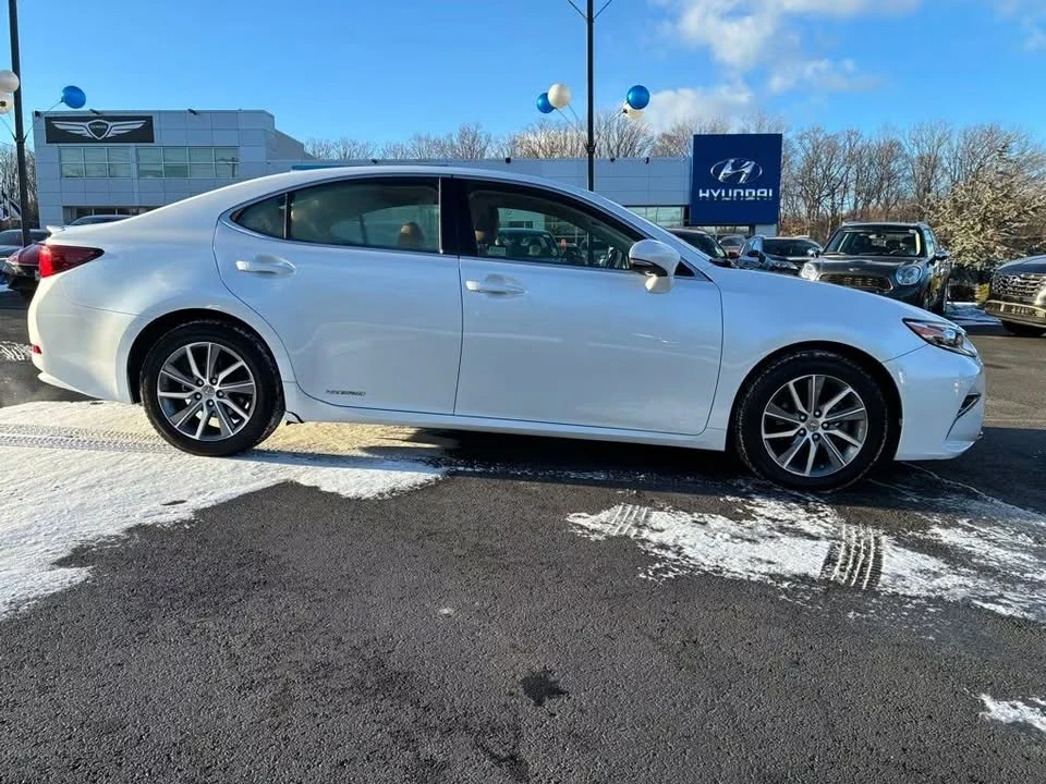 2018 Lexus ES 6th Gen - Image 7 of 20