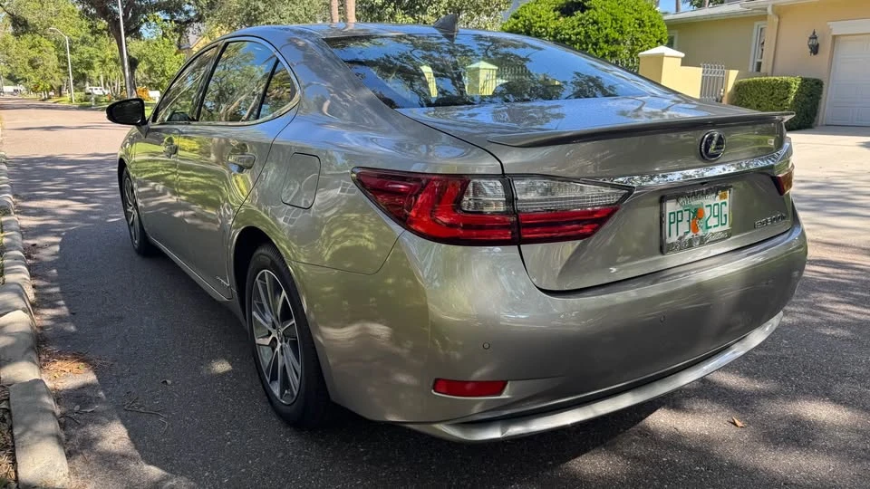 2018 Lexus ES 6th Gen - Image 4 of 17