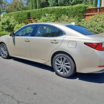 2018 Lexus ES 300h