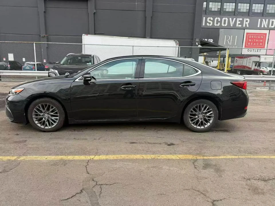 2018 Lexus ES 6th Gen - Image 4 of 9