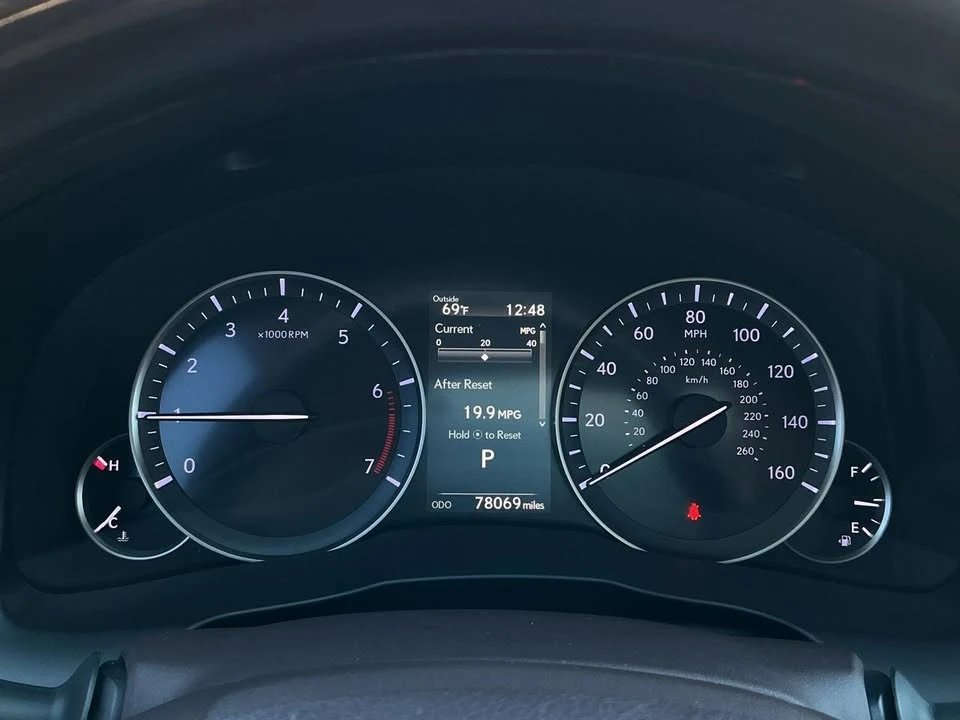 2018 Lexus ES 6th Gen - Image 11 of 20