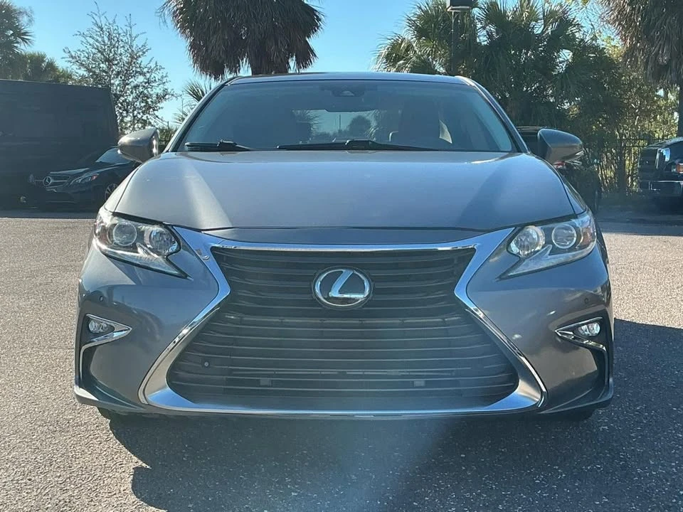2018 Lexus ES 6th Gen - Image 2 of 20