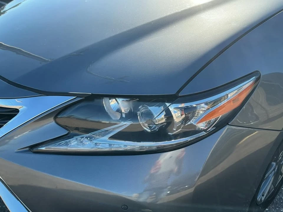 2018 Lexus ES 6th Gen - Image 5 of 19