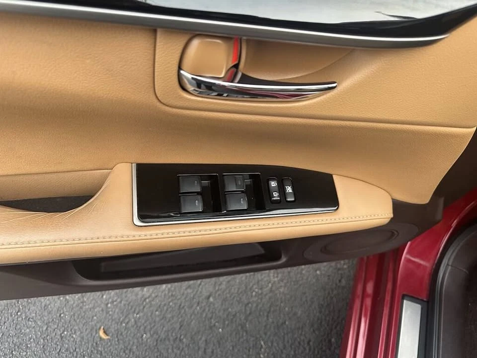 2018 Lexus ES 6th Gen - Image 14 of 19