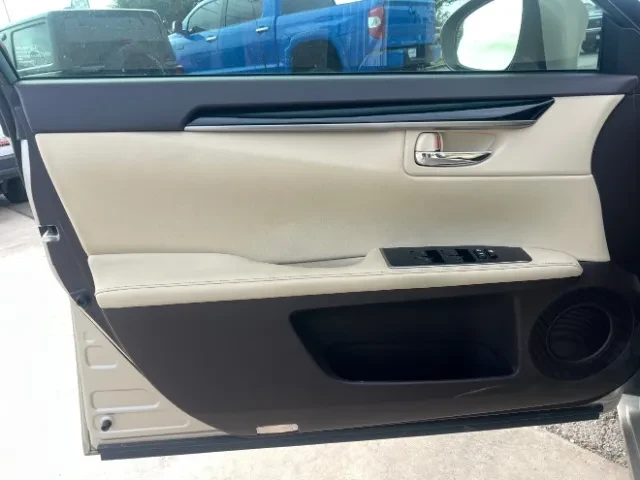 2018 Lexus ES 6th Gen - Image 6 of 16