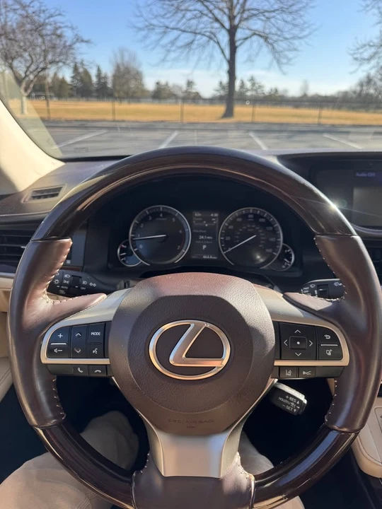 2018 Lexus ES 6th Gen - Image 5 of 6