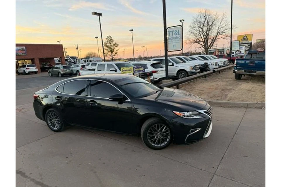 2018 Lexus ES 6th Gen - Image 3 of 18
