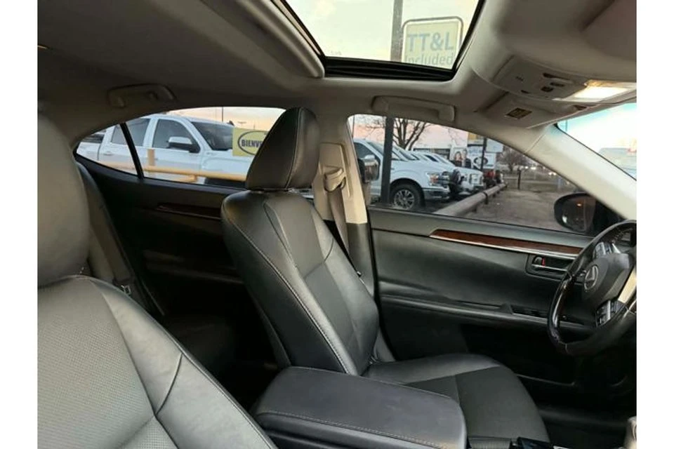 2018 Lexus ES 6th Gen - Image 15 of 18