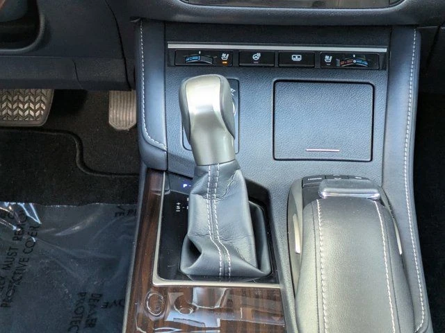 2018 Lexus ES 6th Gen - Image 15 of 21