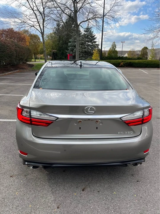 2018 Lexus ES 6th Gen - Image 6 of 19