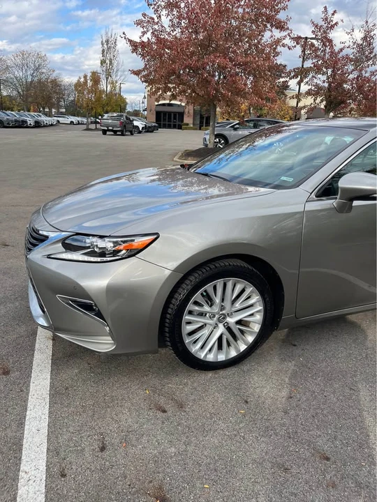 2018 Lexus ES 6th Gen - Image 3 of 19