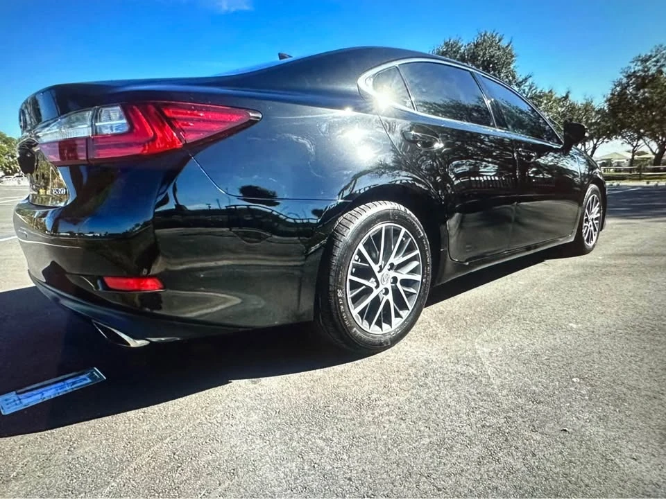 2018 Lexus ES 6th Gen - Image 6 of 20