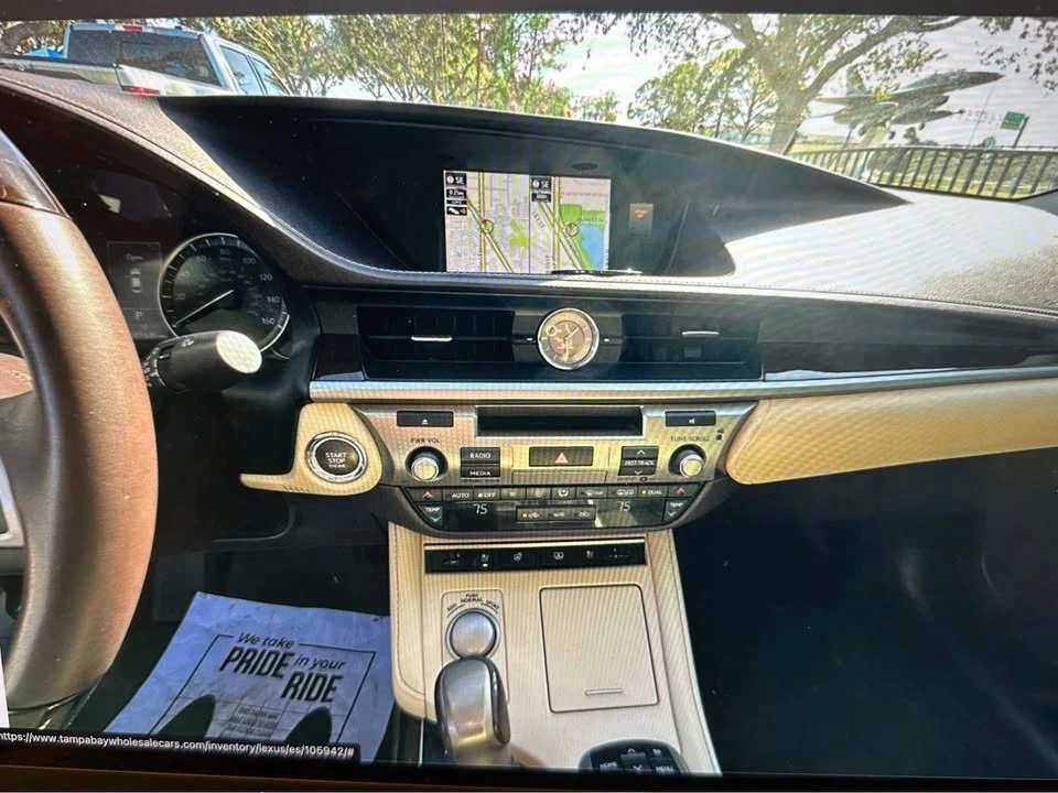 2018 Lexus ES 6th Gen - Image 16 of 20