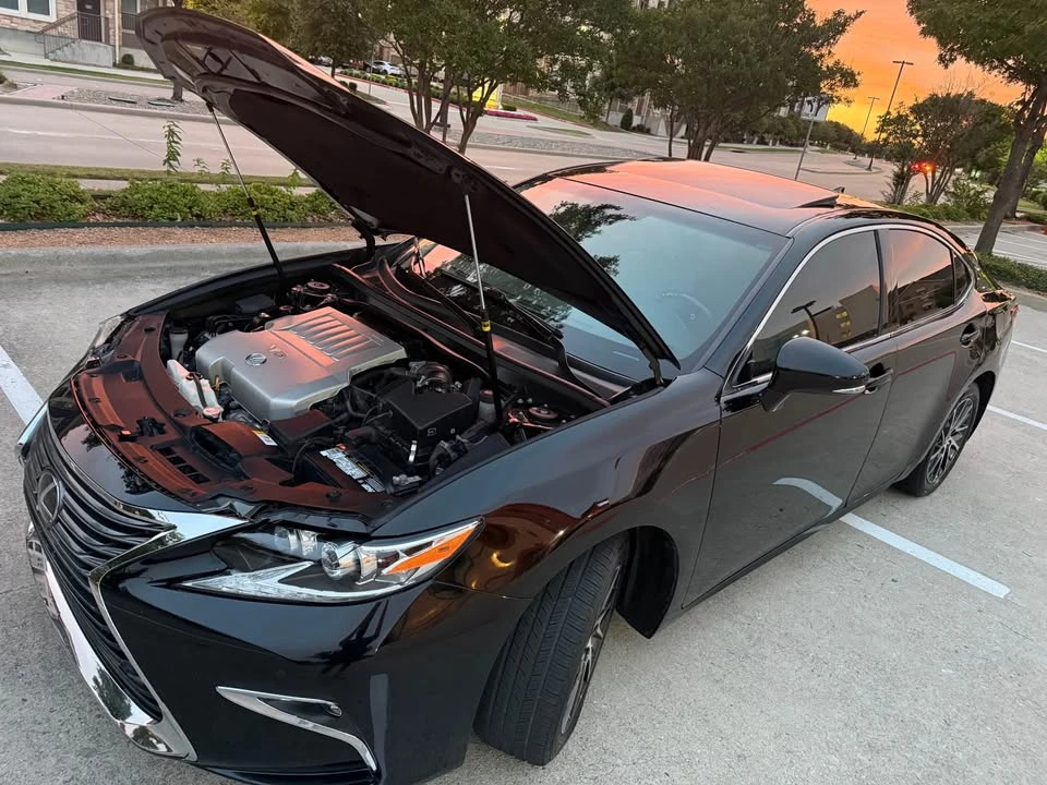 2018 Lexus ES 6th Gen - Image 10 of 19