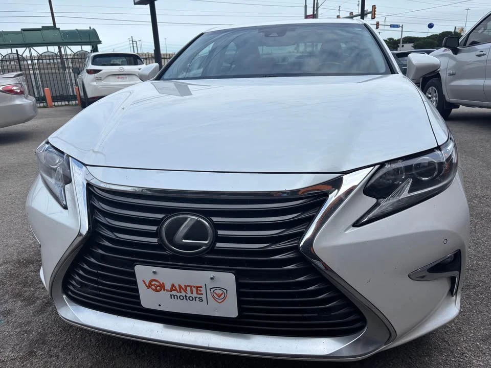2018 Lexus ES 6th Gen - Image 2 of 9