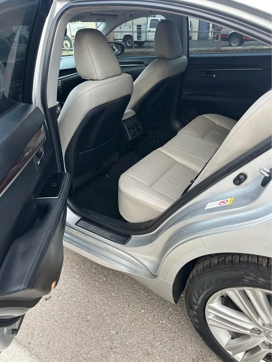 2018 Lexus ES 6th Gen - Image 10 of 11
