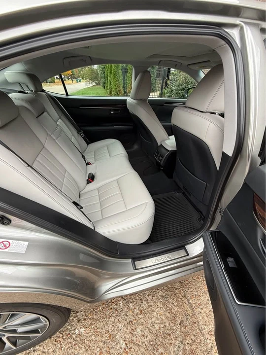 2018 Lexus ES 6th Gen - Image 5 of 7