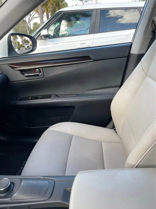 2018 Lexus ES 6th Gen - Image 12 of 20
