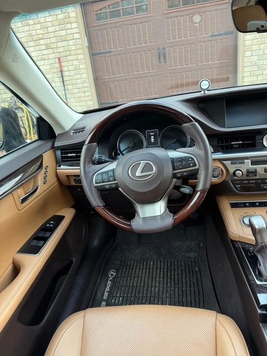 2018 Lexus ES 6th Gen - Image 9 of 13