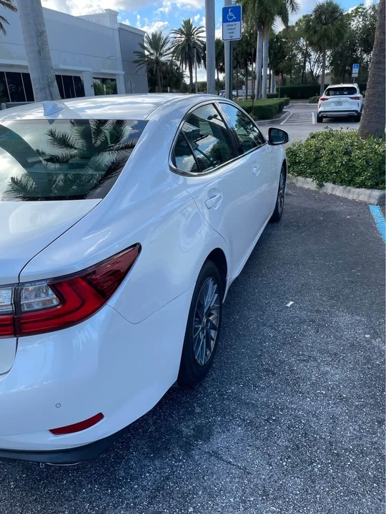 2018 Lexus ES 6th Gen - Image 6 of 20