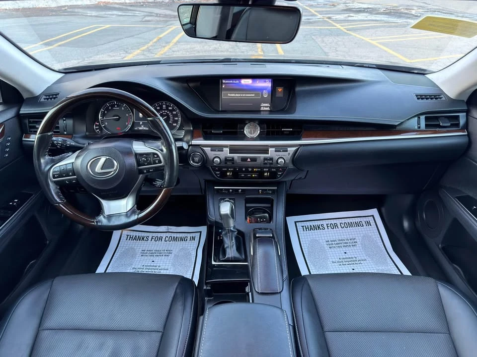 2018 Lexus ES 6th Gen - Image 15 of 20