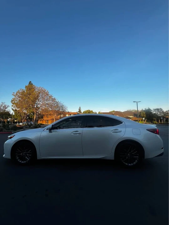 2018 Lexus ES 6th Gen - Image 3 of 14