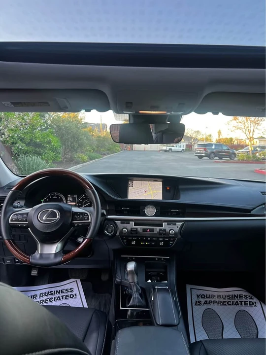 2018 Lexus ES 6th Gen - Image 7 of 14