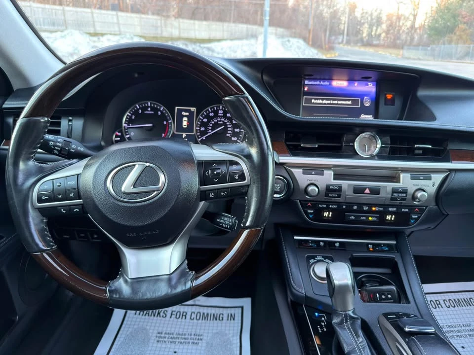 2018 Lexus ES 6th Gen - Image 10 of 20
