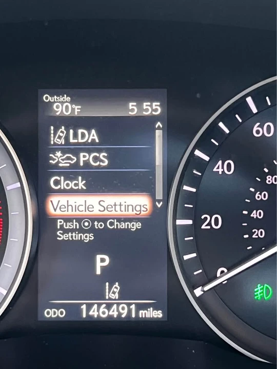 2018 Lexus ES 6th Gen - Image 9 of 14