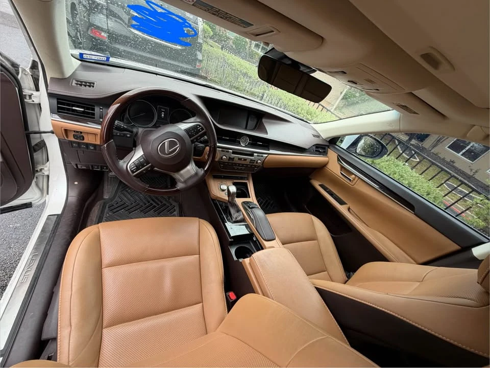 2018 Lexus ES 6th Gen - Image 3 of 7