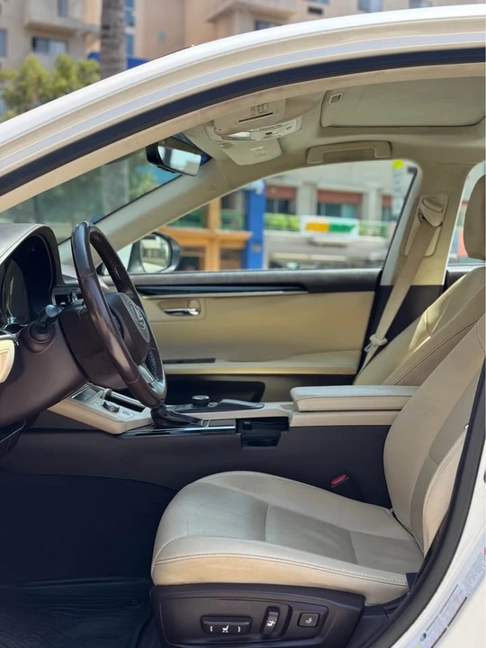 2018 Lexus ES 6th Gen - Image 9 of 20