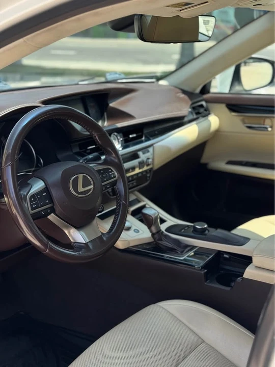 2018 Lexus ES 6th Gen - Image 7 of 20