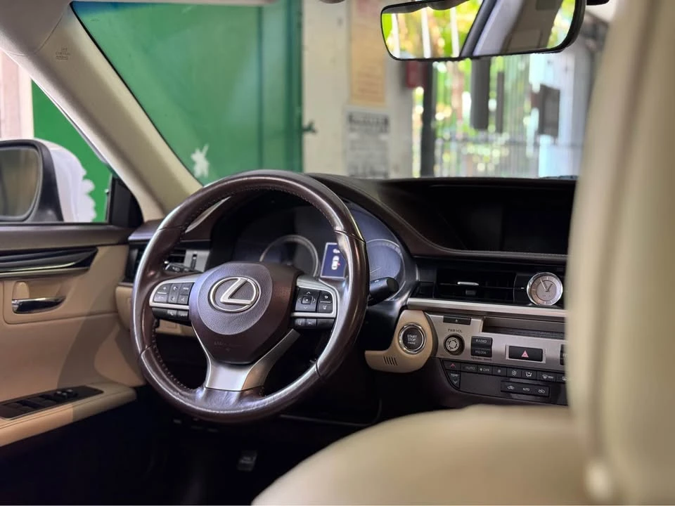 2018 Lexus ES 6th Gen - Image 4 of 20