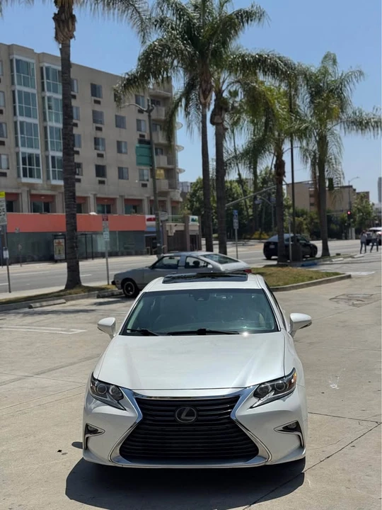 2018 Lexus ES 6th Gen - Image 20 of 20