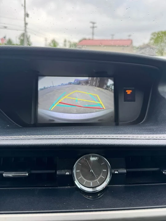 2018 Lexus ES 6th Gen - Image 18 of 20