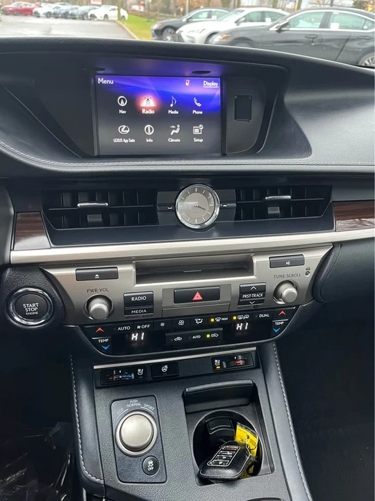 2018 Lexus ES 6th Gen - Image 17 of 17