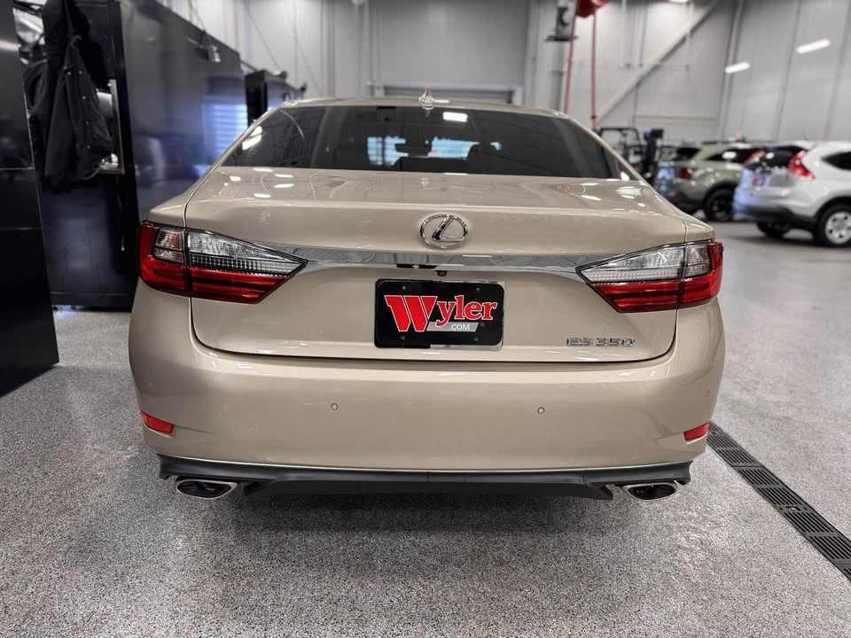 2018 Lexus ES 6th Gen - Image 4 of 17