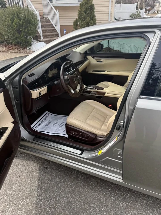 2018 Lexus ES 6th Gen - Image 5 of 9
