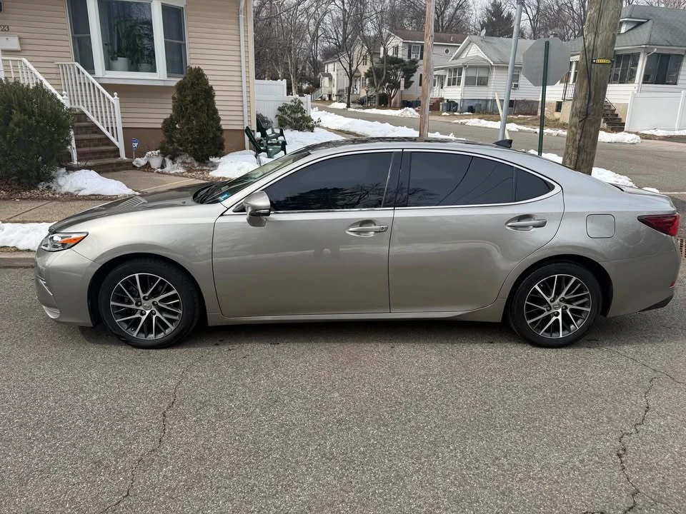 2018 Lexus ES 6th Gen - Image 3 of 9