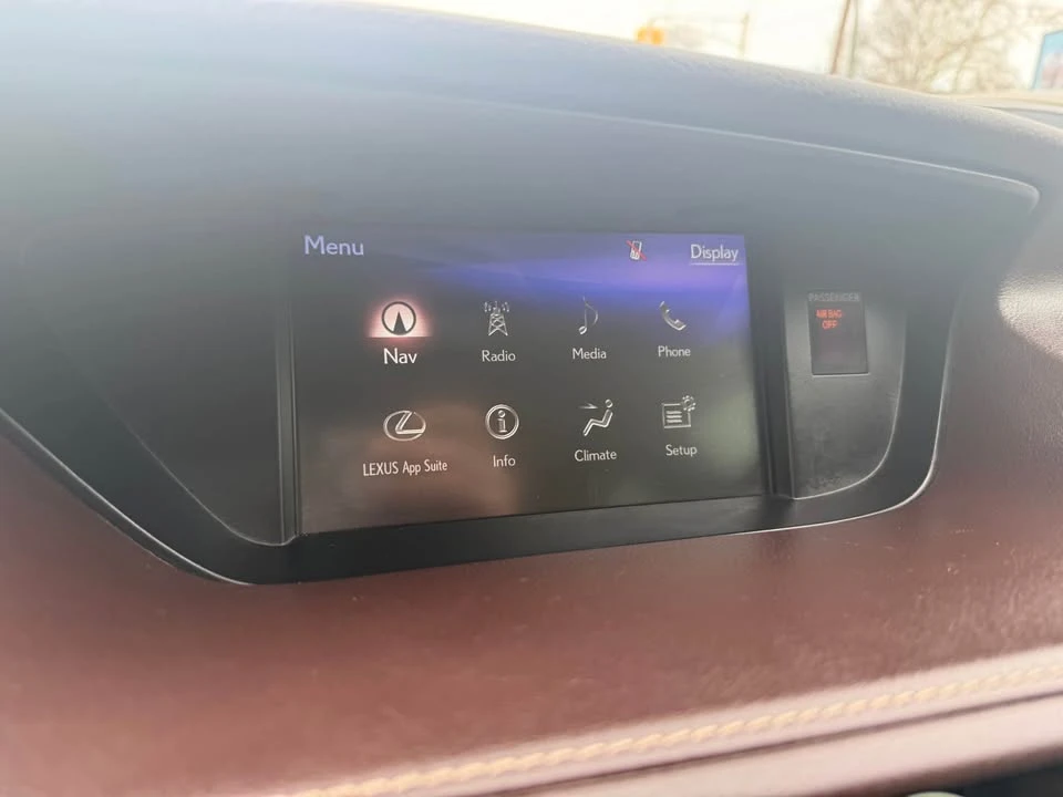 2018 Lexus ES 6th Gen - Image 7 of 9